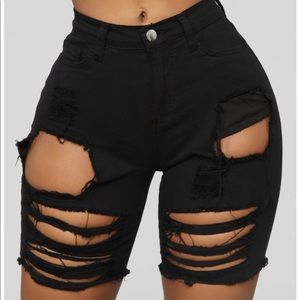 Women’s Fashion Nova shorts